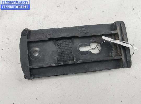 купить Кронштейн бампера переднего на Volvo S80