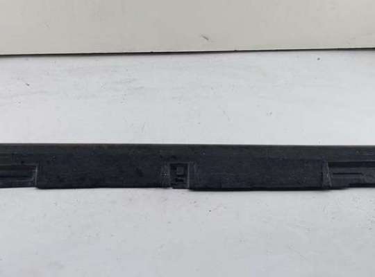 купить Накладка на порог наружная правая на Mazda 3 (2018- ) BP