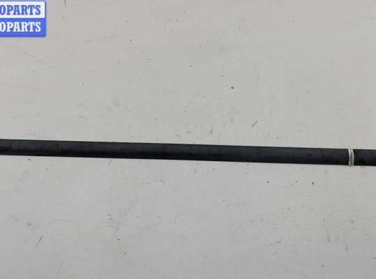 купить Молдинг двери передней правой на Volkswagen Passat B5+ (GP)