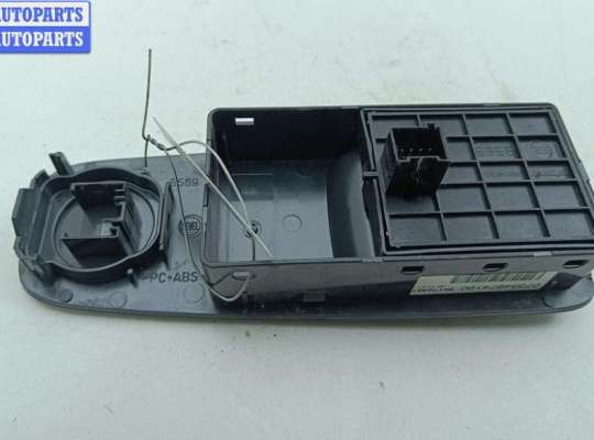 купить Кнопка стеклоподъемника переднего левого на Peugeot Boxer (2006-2014)