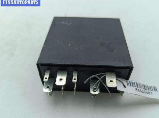 купить Реле стеклоочистителя (дворников) на Volkswagen Passat B5+ (GP)