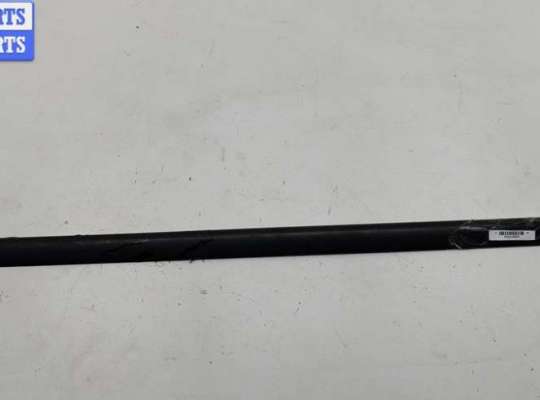 Молдинг двери задней правой AU1702047 на Audi 80 B4 (1991-1996)