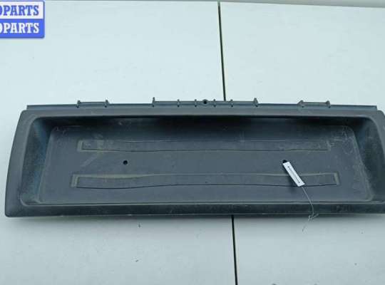 купить Бленда (накладка под номер) на Audi 80 B4 (1991-1996)