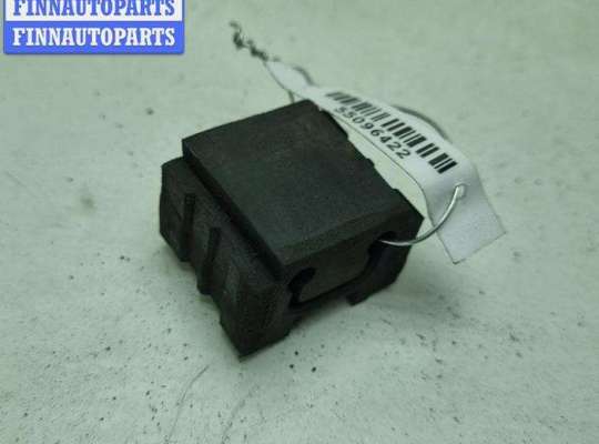 купить Кронштейн радиатора на Volkswagen Passat B5+ (GP)