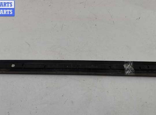 купить Молдинг двери передней правой на Opel Zafira A (1999-2005)