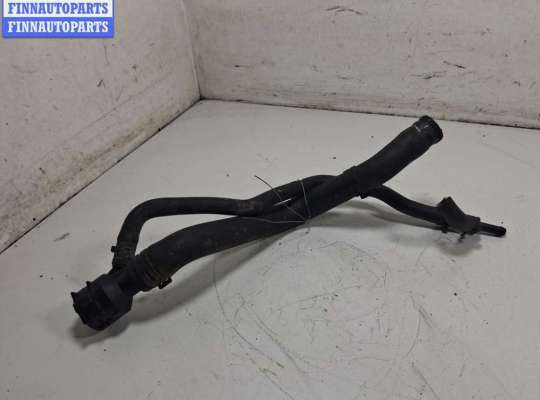 купить Патрубок отопителя (печки) на Volkswagen Golf-5