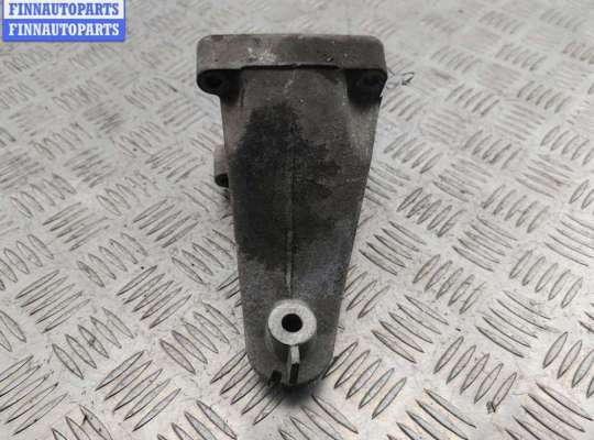 купить Кронштейн двигателя опорный на Mercedes C-Class W203 (2000-2006)