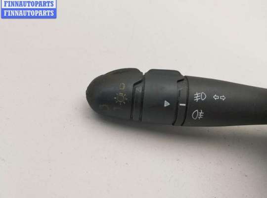 купить Переключатель поворотов на Renault Laguna II (2001-2007)