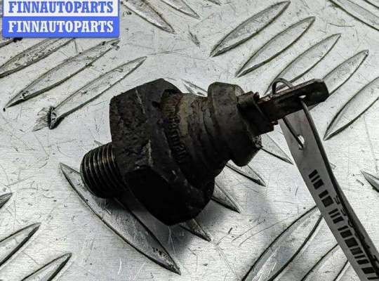 купить Датчик давления масла на Volkswagen Transporter T4