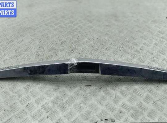 купить Молдинг крышки (двери) багажника на Opel Astra H (2004-2009)