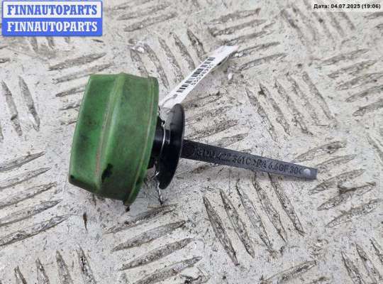Крышка бачка гидроусилителя VG2382649 на Volkswagen Passat B5
