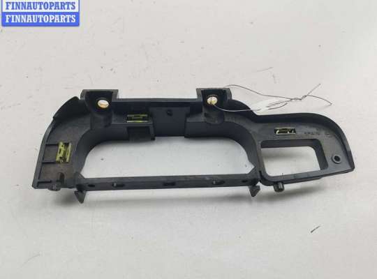 купить Ручка двери внутренняя задняя левая на Ford Galaxy (2000-2006)