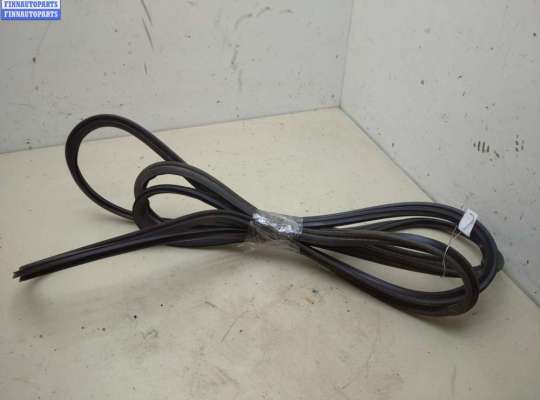 Уплотнитель крышки (двери) багажника VG2708886 на Volkswagen Transporter T4