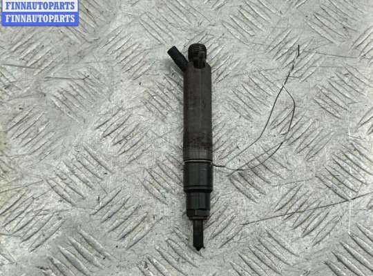 Форсунка топливная VG2763118 на Volkswagen Passat B5