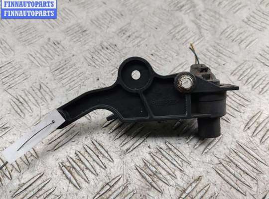 купить Датчик положения коленвала на Peugeot 307
