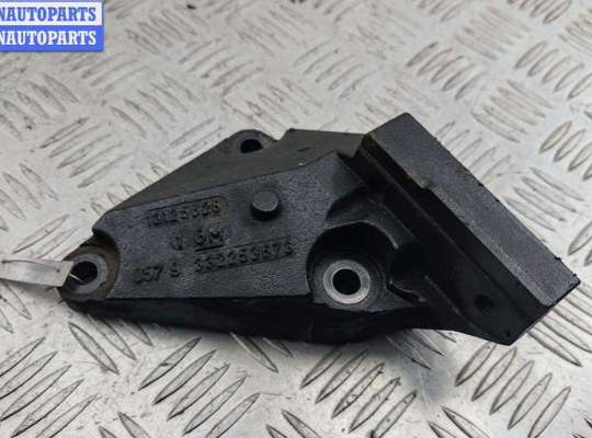 купить Кронштейн двигателя опорный на Opel Astra H (2004-2009)