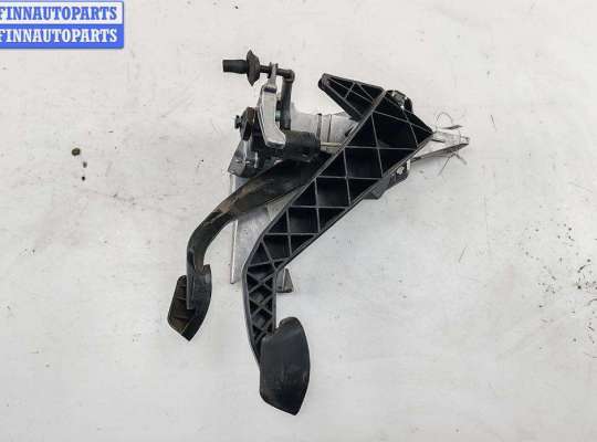 купить Узел педальный на Audi A4 B6 (2001-2004)