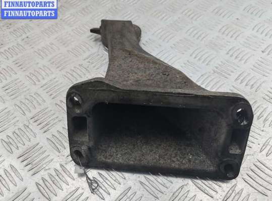 купить Кронштейн двигателя опорный на BMW X5 E53 (1999-2006)