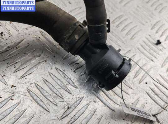 купить Патрубок отопителя (печки) на Volkswagen Golf-5