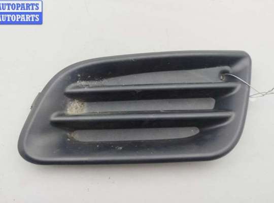 Решётка (заглушка) в бампер MT570522 на Mitsubishi Space Star (1998-2005)