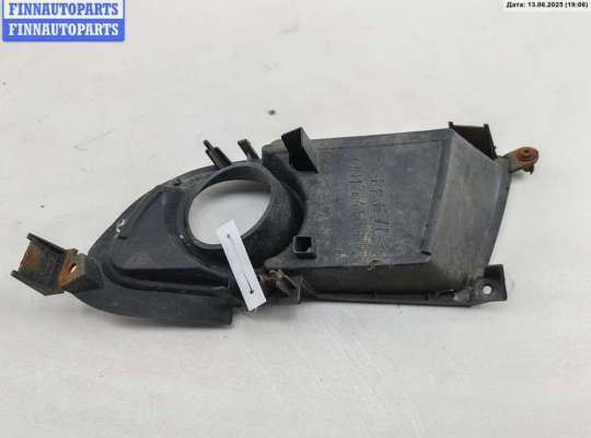 купить Рамка фары противотуманной правой на Mitsubishi Lancer (2000-2010)