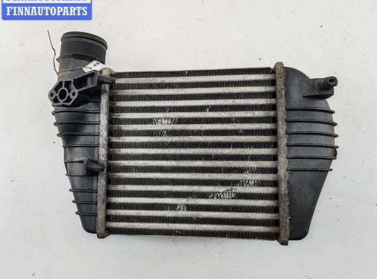 Радиатор интеркулера AU1722053 на Audi A6 C6 (2004-2011)