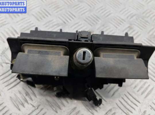 Ручка крышки (двери) багажника AU1750966 на Audi A6 C5 (1997-2005)