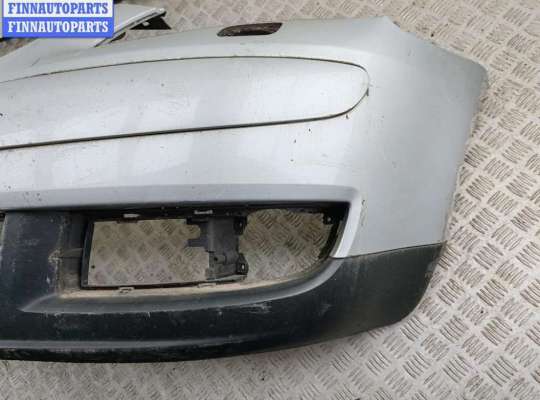 Бампер передний на Volkswagen Touran I (1T)