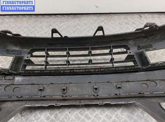 Бампер передний на Volkswagen Touran I (1T)