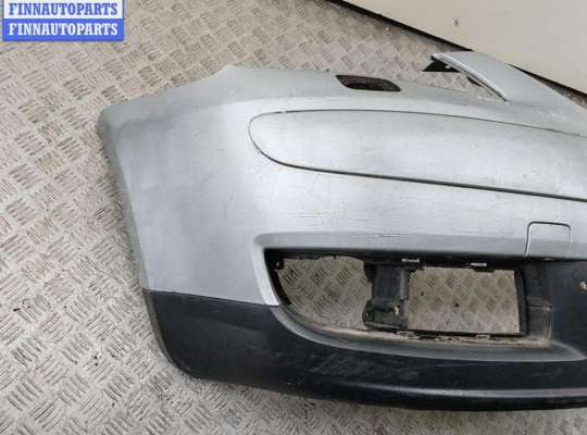 Бампер передний на Volkswagen Touran I (1T)