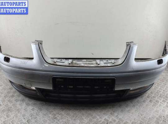 Бампер передний на Volkswagen Touran I (1T)