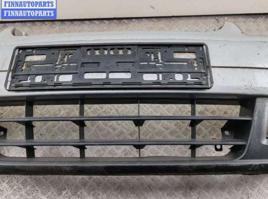 Бампер передний на Volkswagen Touran I (1T)