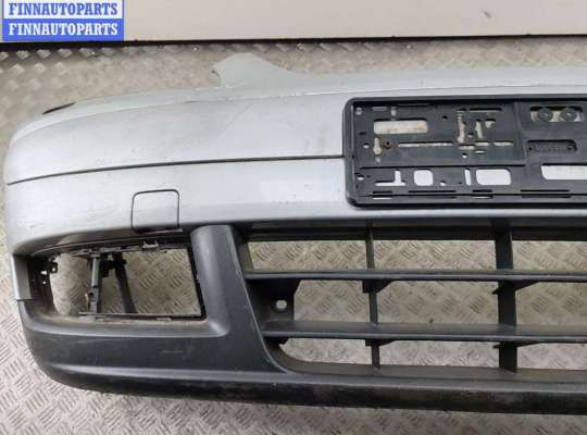 Бампер передний на Volkswagen Touran I (1T)