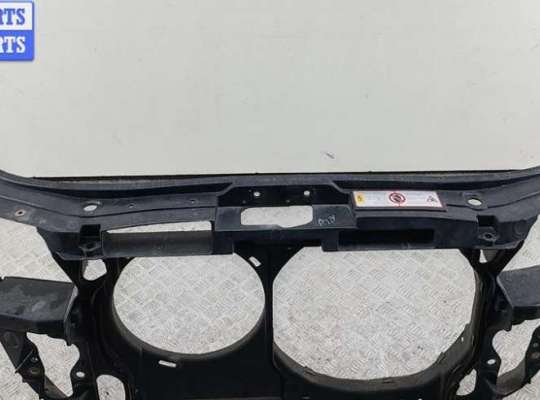 купить Рамка передняя (панель кузовная, телевизор) на Audi A6 C5 (1997-2005)