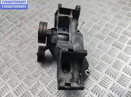 купить Кронштейн генератора на Volkswagen Golf-4