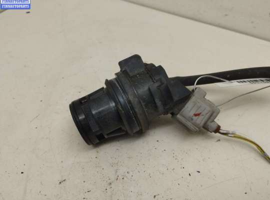 Моторчик (насос) омывателя на Mazda 3 I (BK)