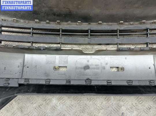 Бампер передний на Opel Vectra B