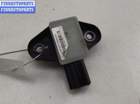 купить Датчик удара (Airbag) на Volkswagen Passat B6