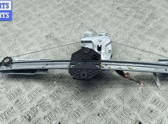 купить Стеклоподъемник электрический передний правый на Dacia (Renault) Sandero II (2012-2020)