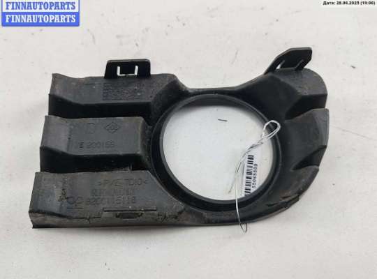 купить Рамка фары противотуманной правой на Renault Megane II (2002-2008)