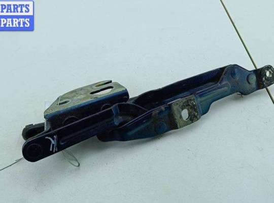 купить Петля крышки (двери) багажника на Volkswagen Bora