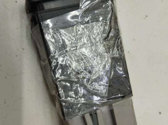 купить Кнопка аварийной сигнализации (аварийки) на Ford Galaxy (2000-2006)