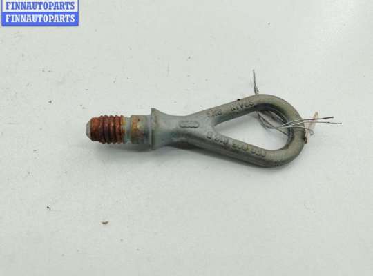 Крюк буксировочный