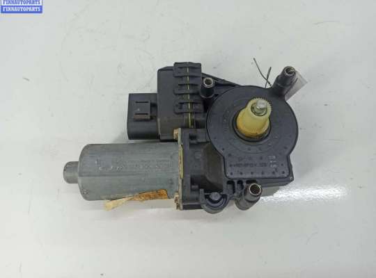 купить Моторчик стеклоподъемника задний правый на Audi A6 C5 (1997-2005)