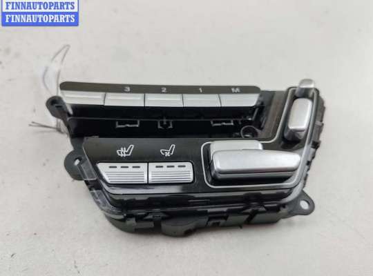 Кнопка регулировки сидения MB1567077 на Mercedes S-Class W221 (2005-2013)