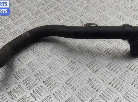 купить Патрубок радиатора на Volvo S40 / V40 (1995-2004)