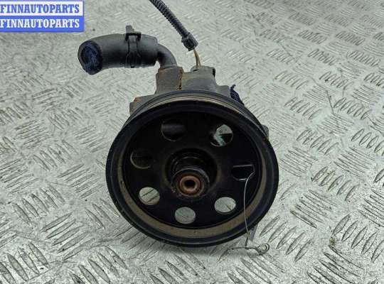 Насос гидроусилителя руля FO2104680 на Ford Focus I (1998-2005)