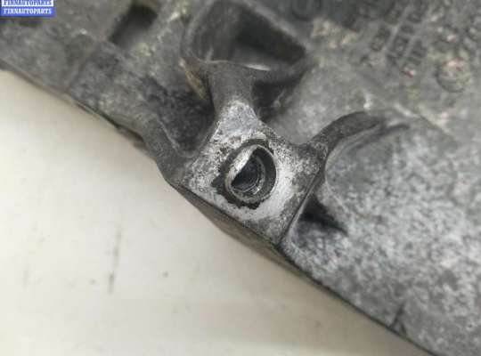 купить Кронштейн генератора на Volkswagen Passat B6