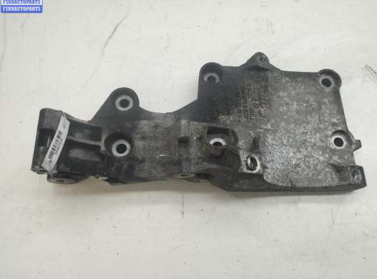 купить Кронштейн генератора на Volkswagen Passat B6