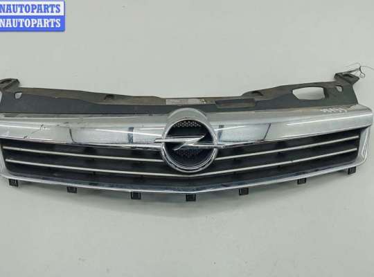 Решетка радиатора OP2343169 на Opel Astra H (2004-2009)